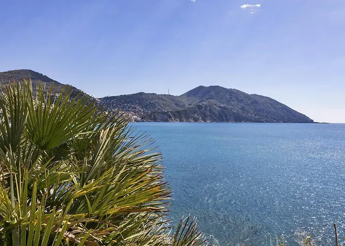 A Few Steps From The Sea By Wonderful Italy